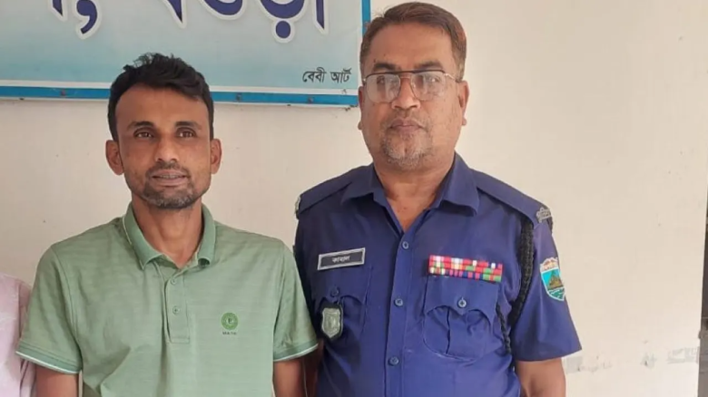 ধুনটে ৩ মামলার আসামি ছাত্রলীগ নেতা ওয়াসিম গ্রেপ্তার | Bogura News