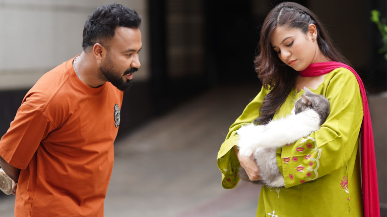 ভ্যানিশিং ম্যান রিটার্নস’: পলাশের বিপরীতে নজর কাড়লেন নতুন মুখ জারবীনি