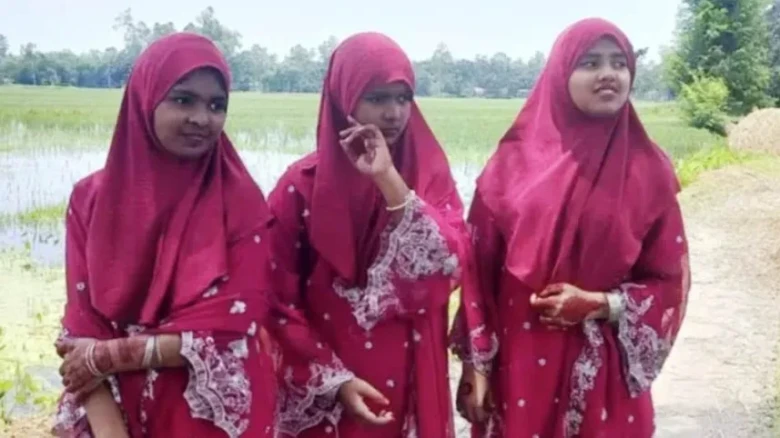 প্রাইমারি বৃত্তিতে কুড়িগ্রামের তিন জমজ বোনের অভাবনীয় সাফল্য